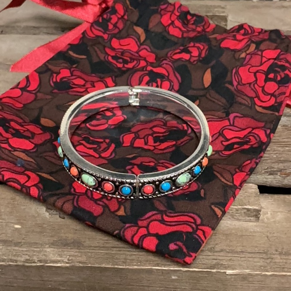 Brighton great shape Loretto Mesa silver hinged magnetic closure stone bracelet - Picture 3 of 5